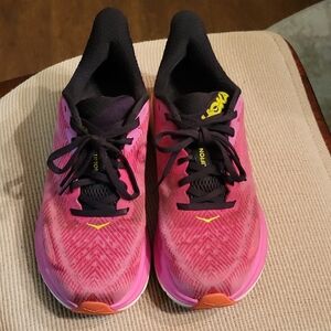 Hoka Clifton 9 Running Shoes